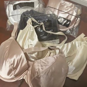 5 VS Satin Racerback Miracle Bra 34D Vintage